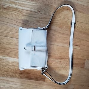 White shoulder purse